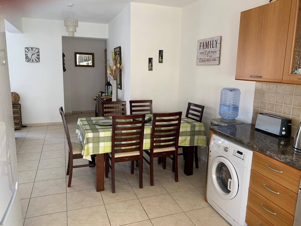 Stunning 2 bedroom penthouse apartment with wifi and large patio licence 0001713